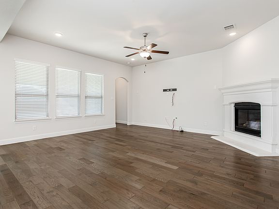 3rd image of 2209 Triton Dr
