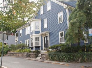 26 Rockaway St #1, Marblehead, MA 01945