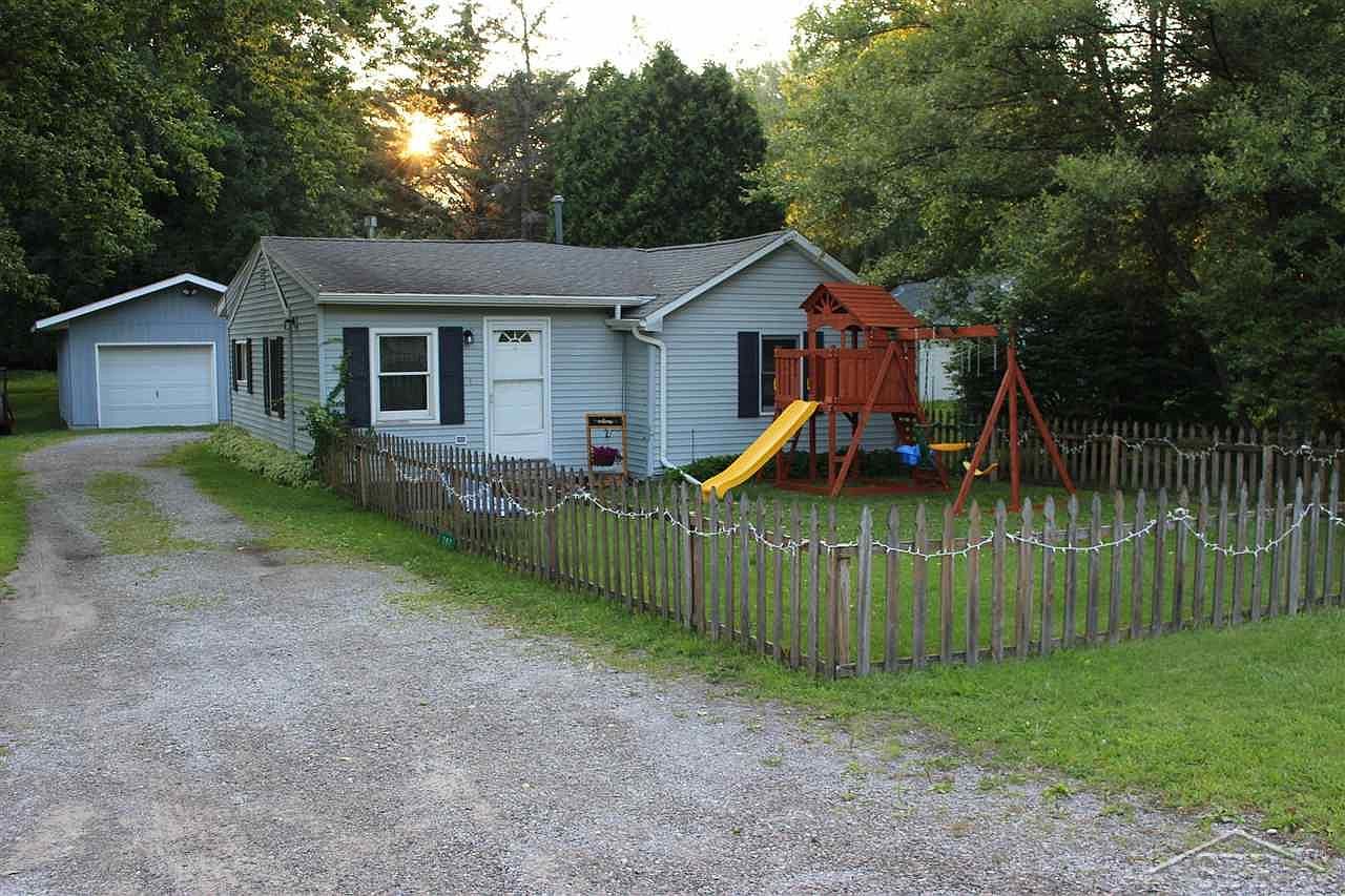 387 State Park Dr, Bay City, MI 48706 Zillow