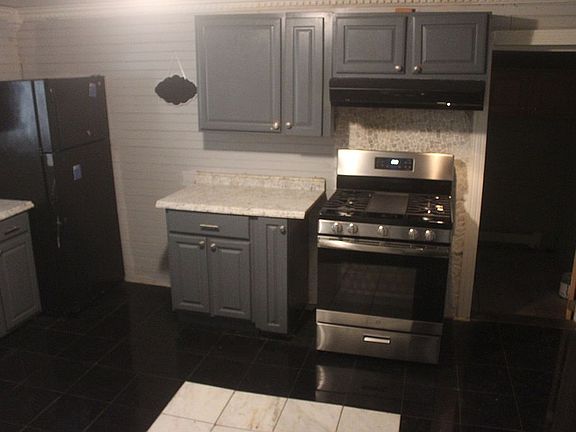 Spacious kitchen (new)