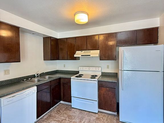 4th image of 330 Independence Cir #330D
