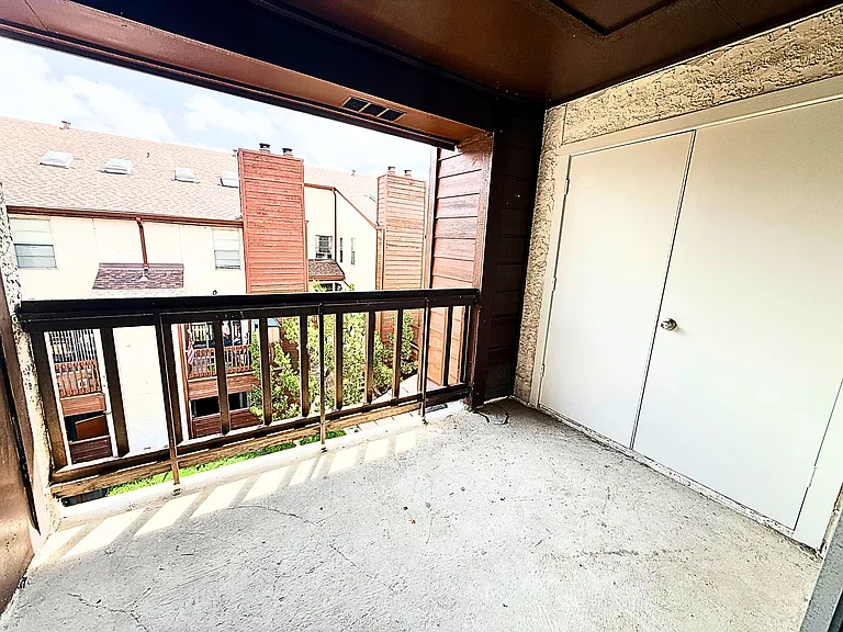 10527 Perrin Beitel Rd #D207 — Photo 10
