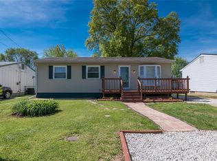 1406 Gonterman St, South Roxana, IL 62087