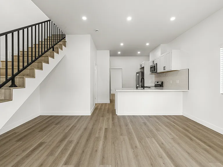 5006 La Dorna St #1 — Photo 12