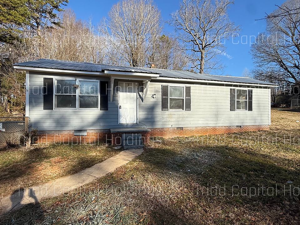 1st image of 176 Coble Cres