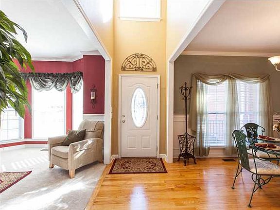 3rd image of 2356 Sargent Daly Dr