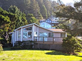 261 Hill Ct, Yachats, OR 97498