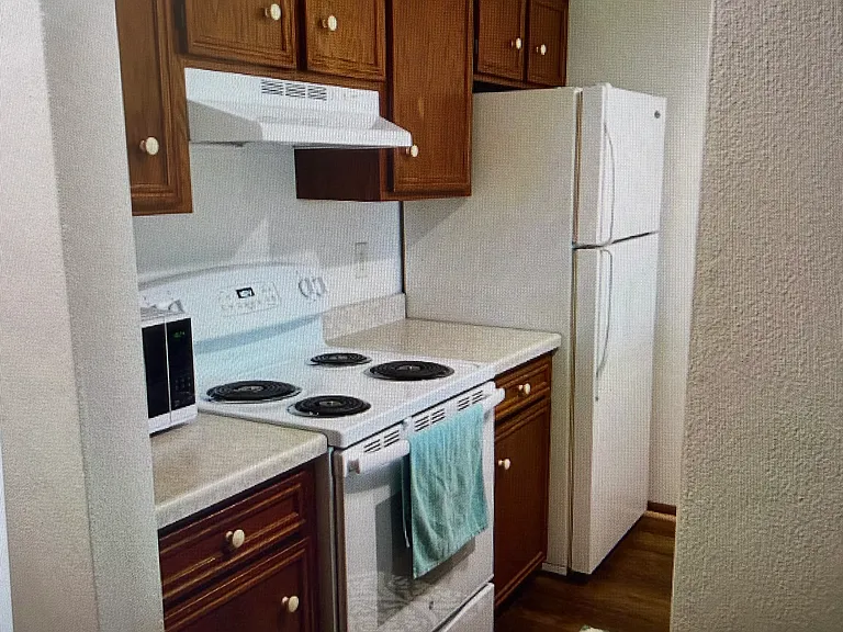 546 Superior Ave #A — Photo 9