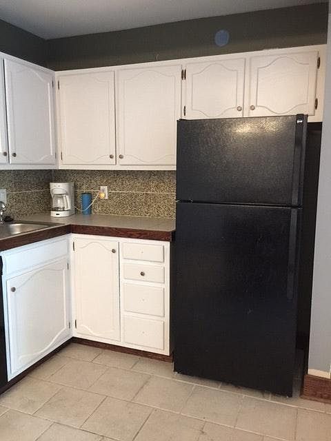 Appliances in great condition newer tile flooring and backsp