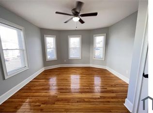 12 Winfield St APT 2R, Worcester, MA 01610