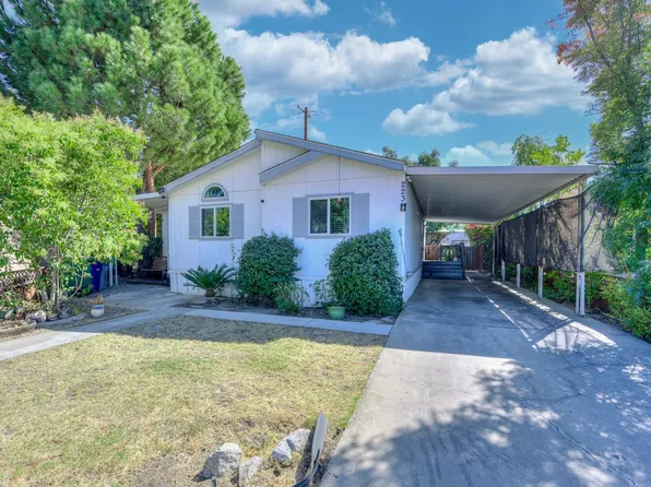 2575 S Willow Ave Spc 223, Fresno, CA 93725