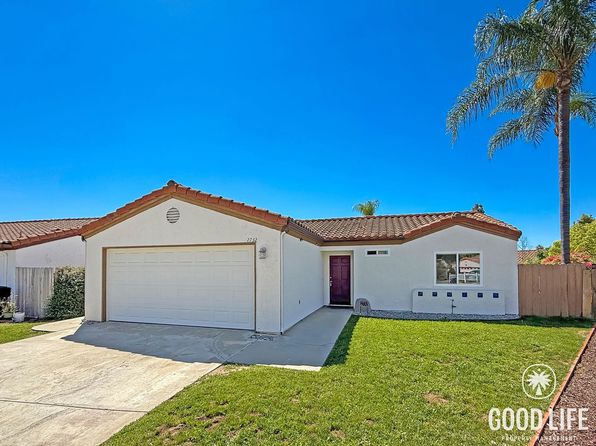 2732 Cameron Pl