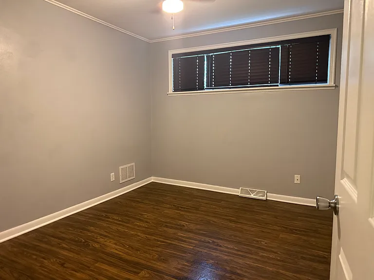 1614 Rebecca Dr — Photo 5