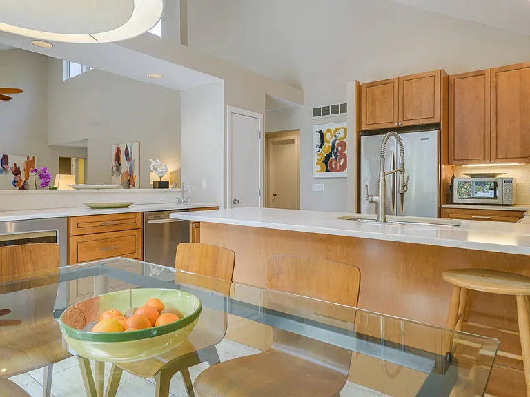 15 Fox Hollow Dr — Photo 8