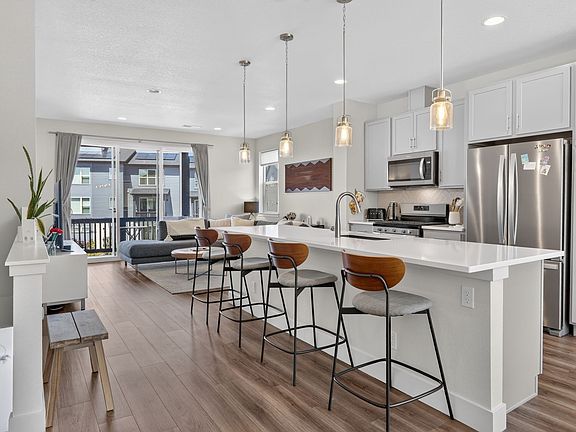 2nd image of 2124 Alcott Way