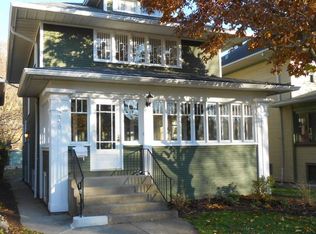 208 S Cuyler Ave, Oak Park, IL 60302