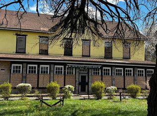 901 Shanois St, Harrisburg, PA 17104