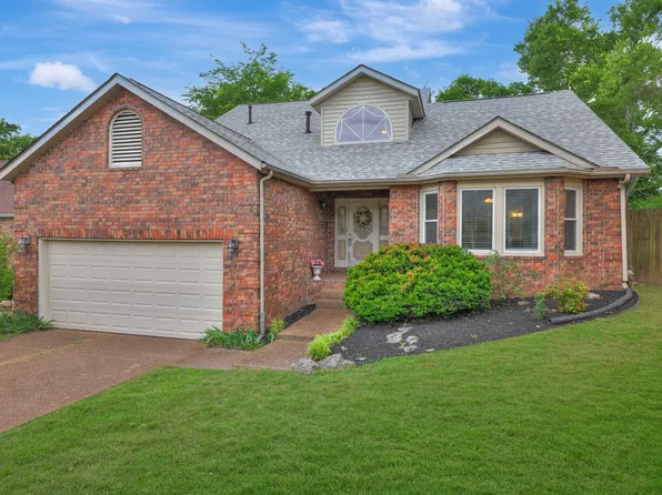 104 Kenaum Ct, Nashville, TN 37209
