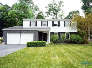 5455 Radcliffe Rd, Sylvania, OH 43560