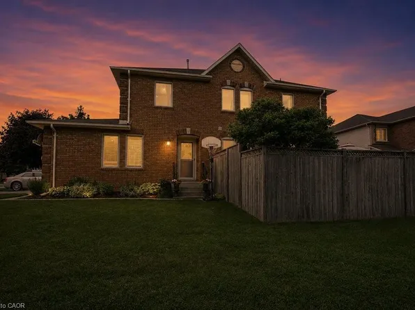 278 Langlaw Dr, Cambridge, ON N1P 1B7