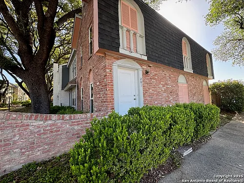2811 Woodbury Dr #201 Photo 1 2811 Woodbury Dr #201 Photo 1