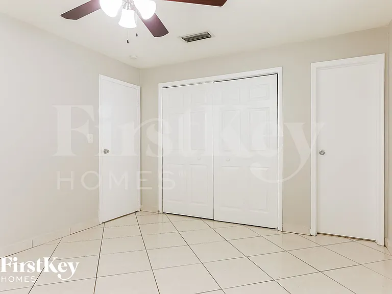 6891 NW 25th Ct — Photo 9