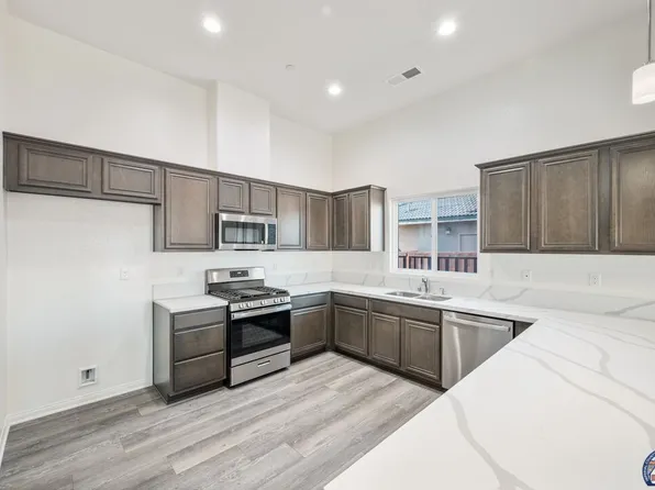 862 Bougainvillea Ct, Brawley, CA 92227