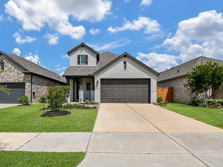 943 Malibu Shore Ln — Photo 1