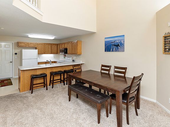 4th image of 1400 S 52nd St Unit 21