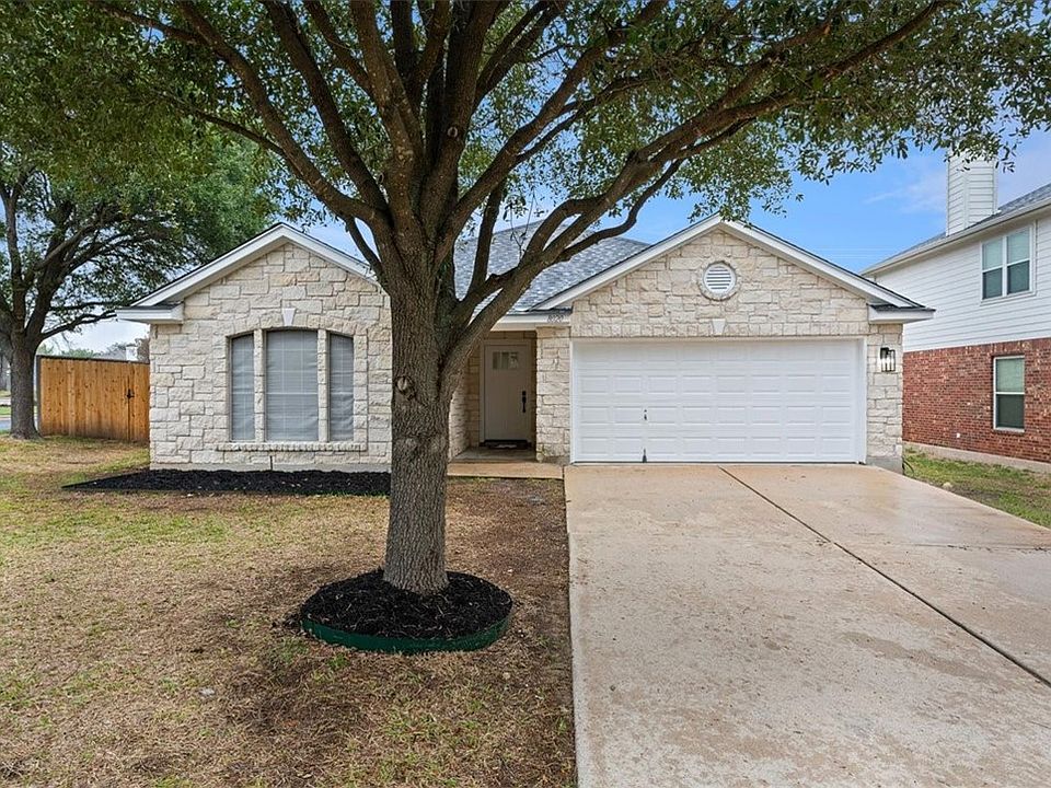 2nd image of 8020 Brienne Dr