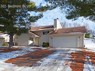 7305 Bagpipe Blvd, Eden Prairie, MN 55346