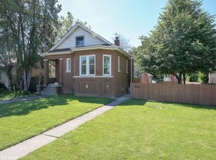 8513 Riverside Ave, Brookfield, IL 60513