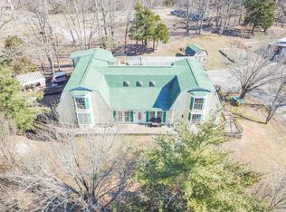 251 Aj Dr #J, La Fayette, GA 30728