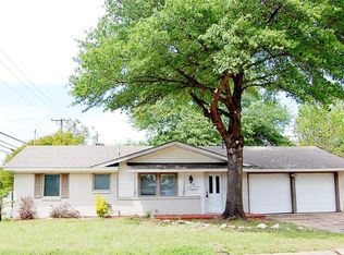 1101 Crane Dr, Euless, TX 76039