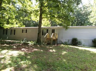 1095 Oak View Dr, Tobaccoville, NC 27050