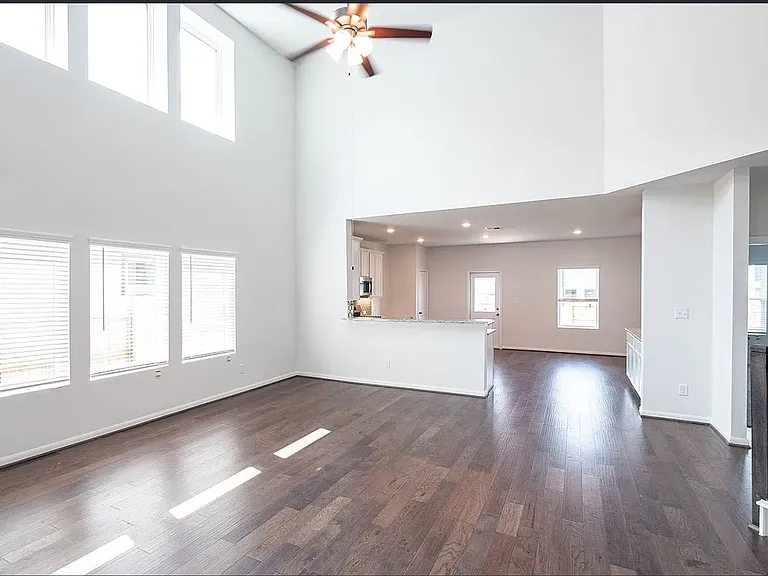 104 Greenthread Dr — Photo 7