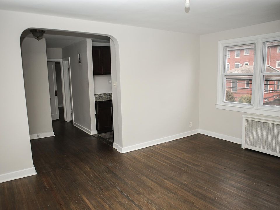 Living room /Hallway
