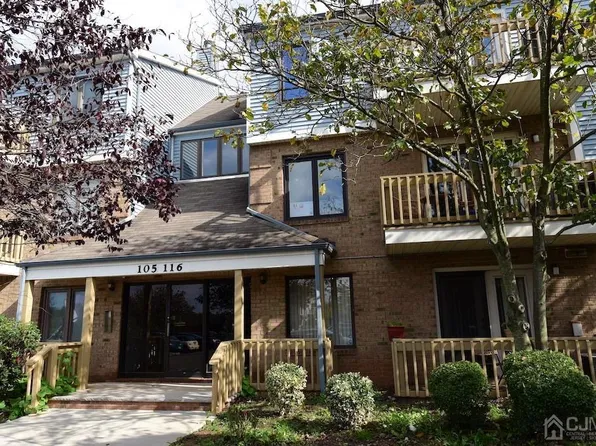 107 Peach St, Avenel, NJ 07001