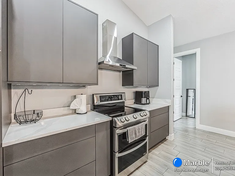 4618 Catalina Ln — Photo 22