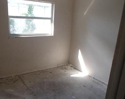 5th image of 4300 67th Ave N