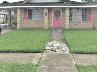 4633 Chantilly Dr, New Orleans, LA 70126