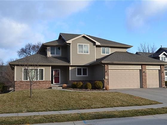 1st image of 17240 S Creek Cir