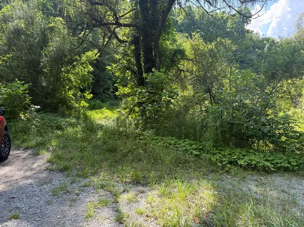 999 Roberts Branch Rd, Eolia, KY 40826