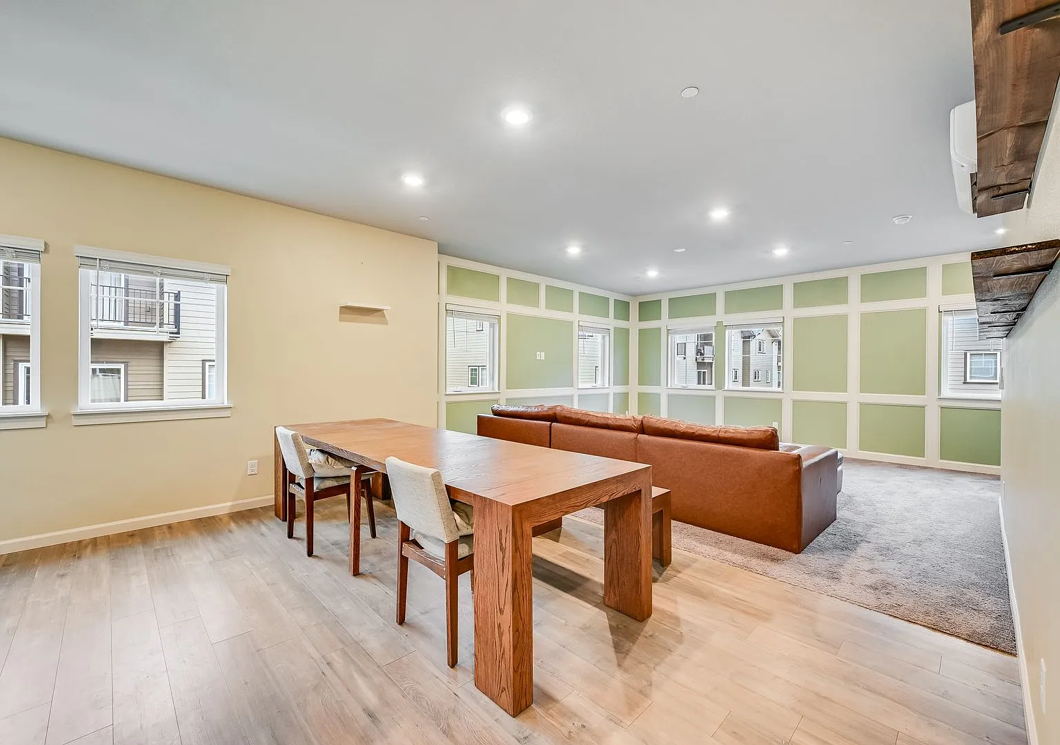 Spacious 3-Bed, 3.5-Bath Townhome in Happy Valley with Attached Garage! — Photo 4