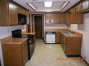 2nd image of 8349 Shingle Oaks Cv