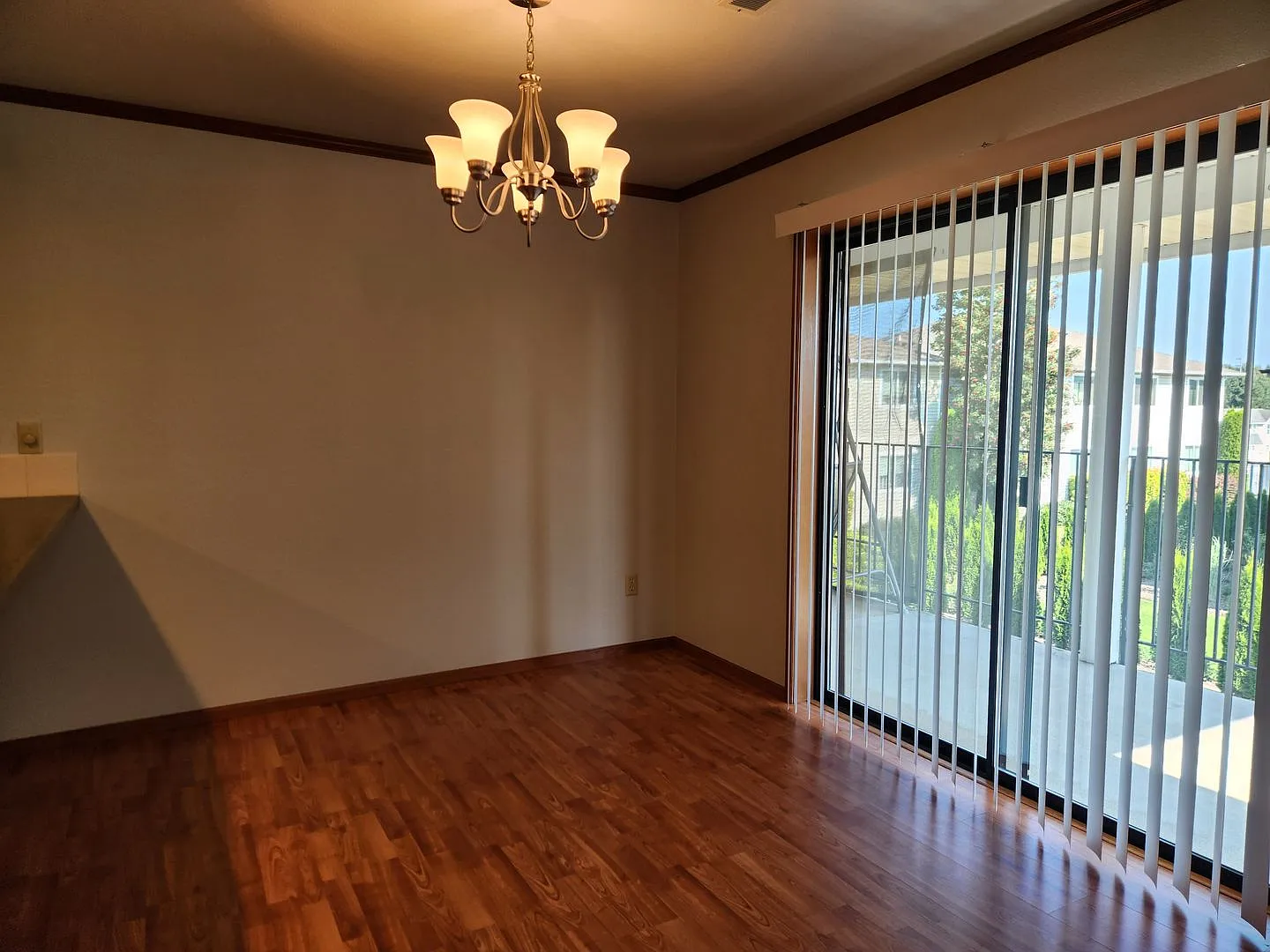 219 Judson Street — Photo 3