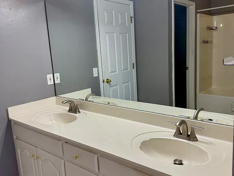 609 Black Oak Dr #122 — Photo 7