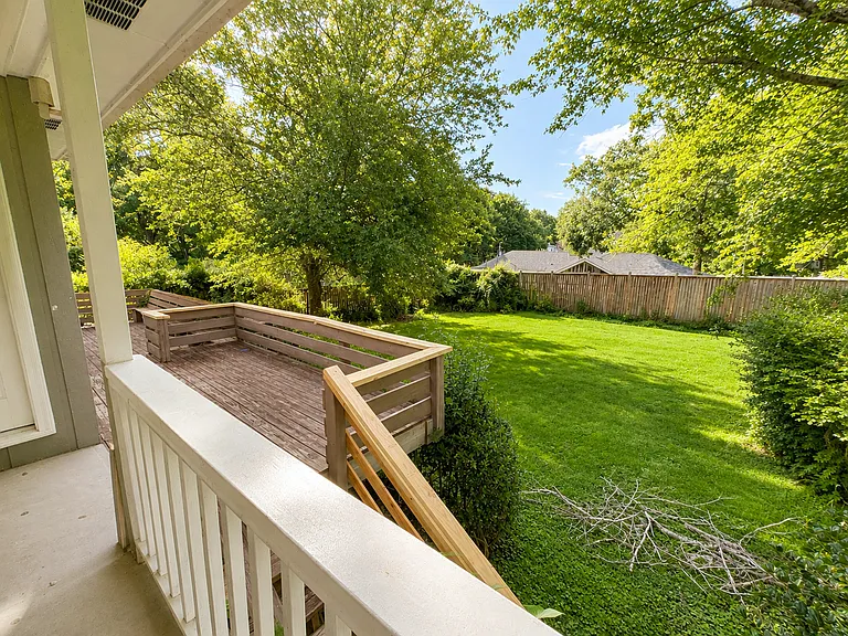 1690 Manhasset Dr — Photo 22