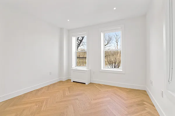 Rented by Compass | media 2