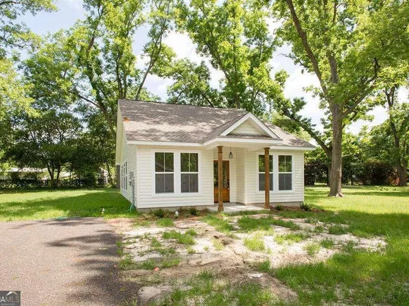 324 Walker St, Blackshear, GA 31516
